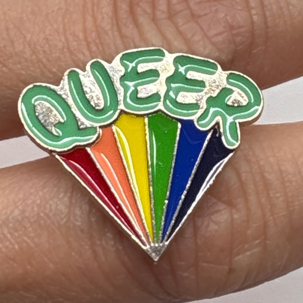 Queer Pin LGBTQ Pride Rainbow Enamel Lapel Pin Badge Accessory
